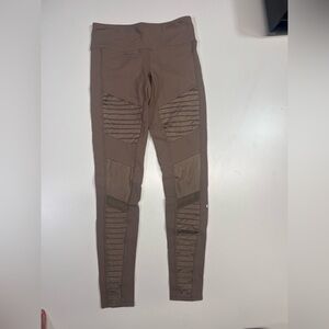 Alo Yoga Women's High-Waist Moto Leggings tan or taupe color Women’s Size XS